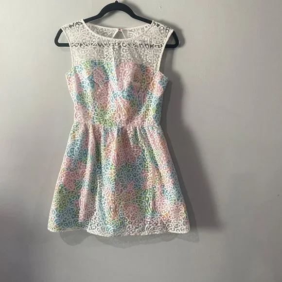 chinese dress ladies Lilly Pulitzer - Katie Cut-in Daisy Lace Dress - Resort White